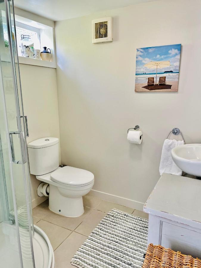 Whitby Studio - Mairangi Bay Beach Окленд Екстер'єр фото