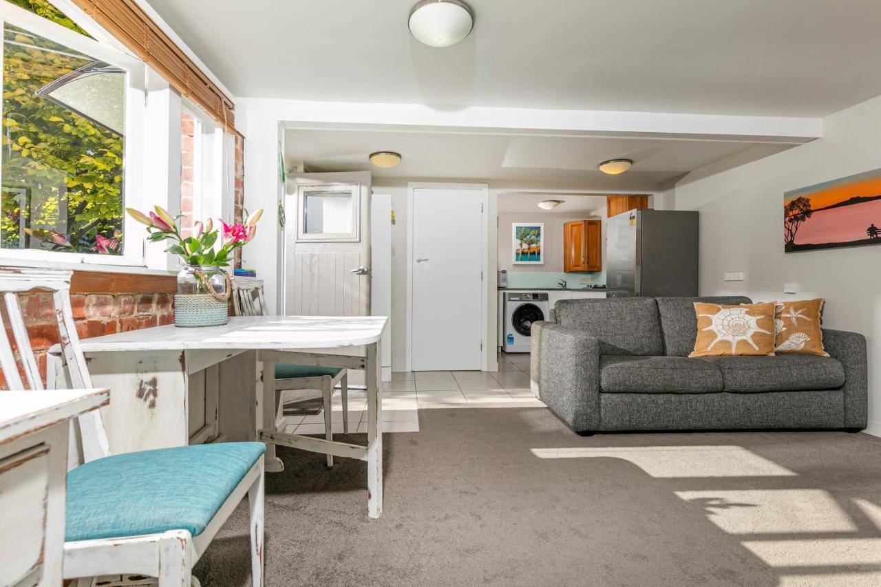 Whitby Studio - Mairangi Bay Beach Окленд Екстер'єр фото