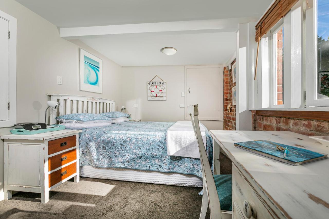 Whitby Studio - Mairangi Bay Beach Окленд Екстер'єр фото